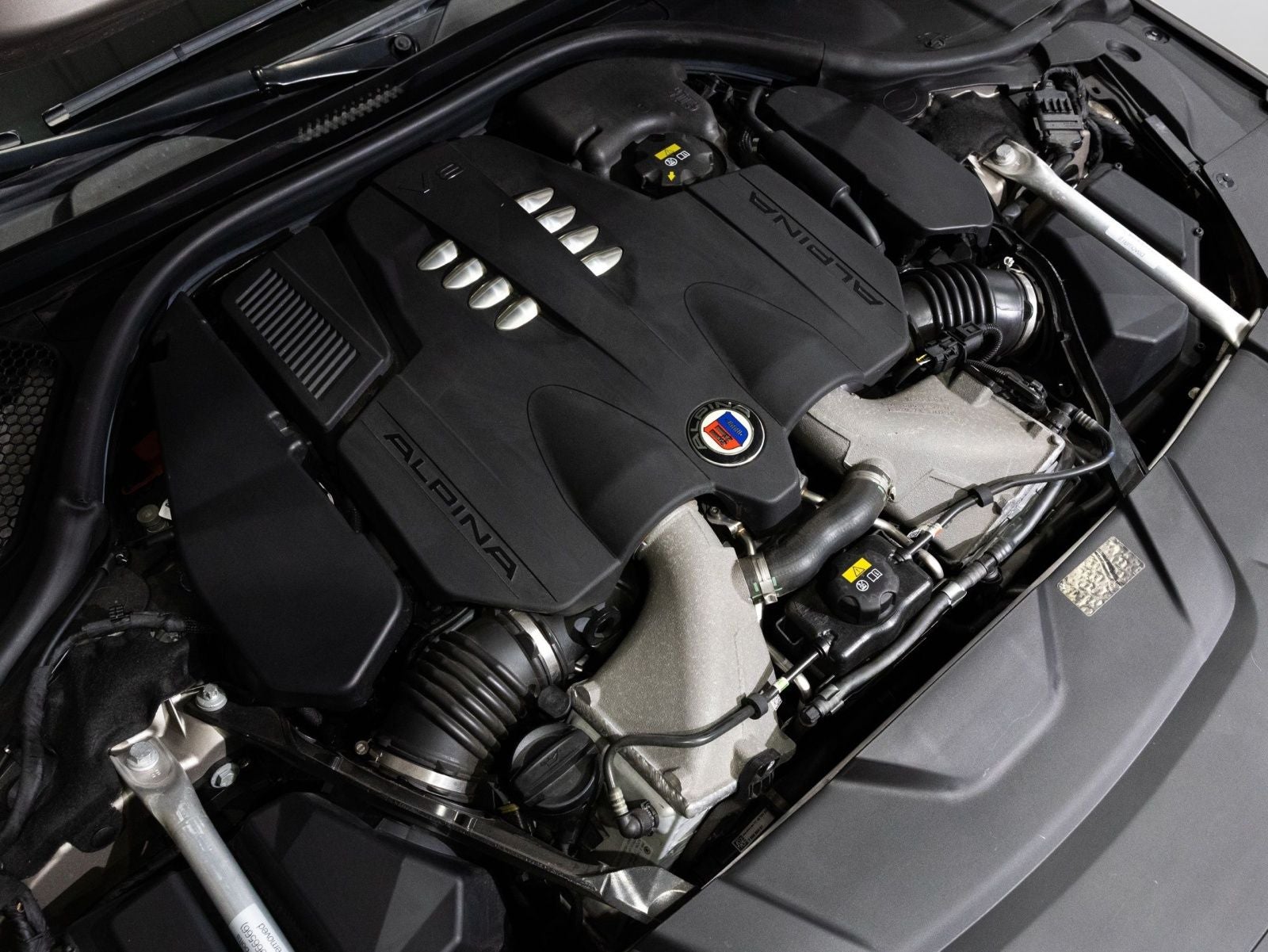 2022 BMW 7 Series ALPINA B7 xDrive