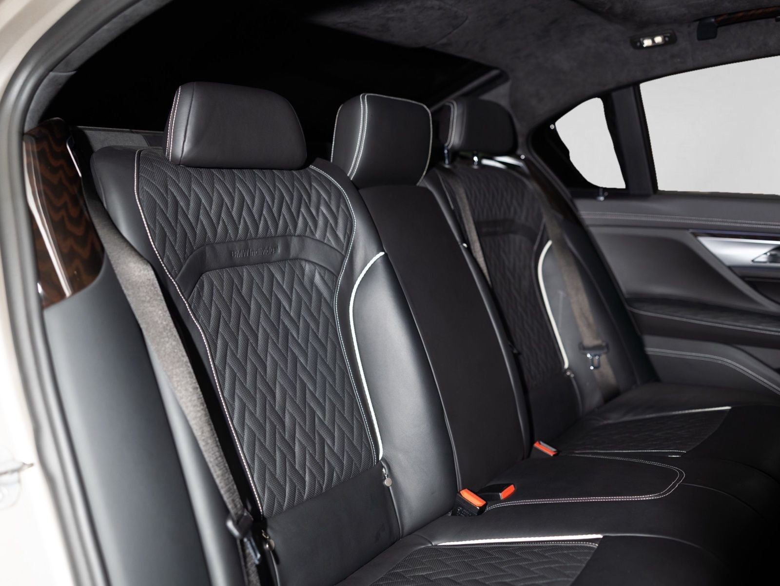 2022 BMW 7 Series ALPINA B7 xDrive