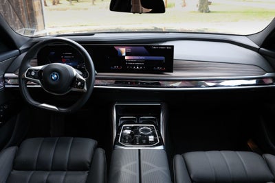 2025 BMW i7 xDrive60