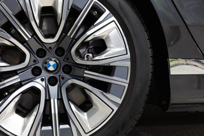 2025 BMW i7 xDrive60