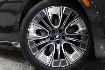 2025 BMW i7 xDrive60