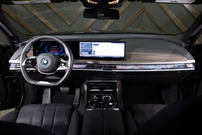 2025 BMW i7 xDrive60