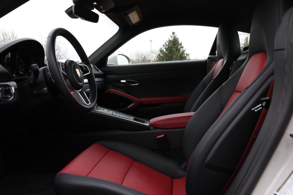 2025 Porsche 718 Cayman Base