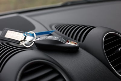 2025 Porsche 718 Cayman Base