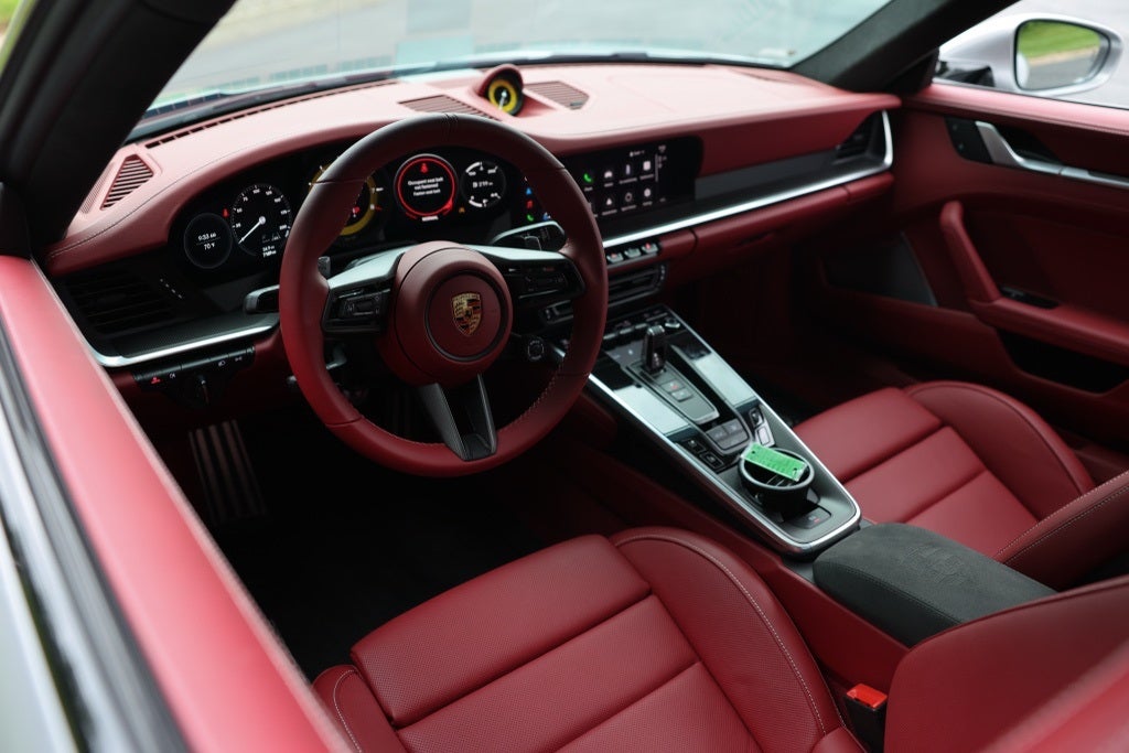 2024 Porsche 911 Carrera