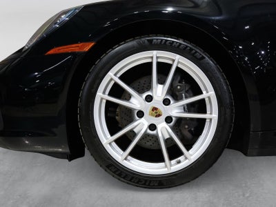 2022 Porsche 911 Carrera