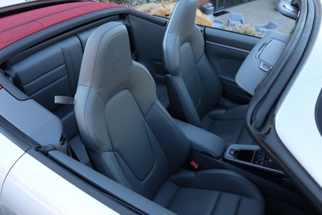 2023 Porsche 911 Carrera