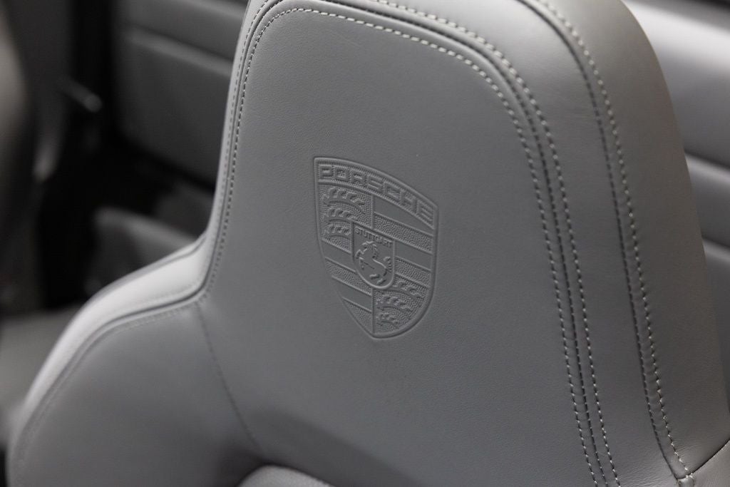 2023 Porsche 911 Carrera