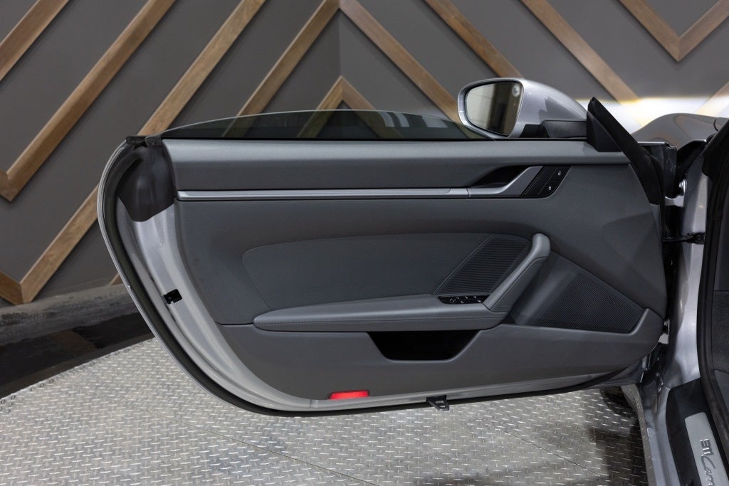 2023 Porsche 911 Carrera