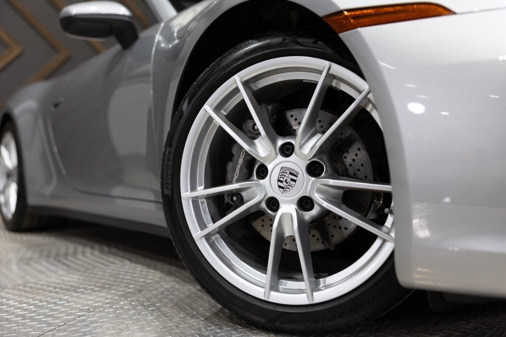 2023 Porsche 911 Carrera