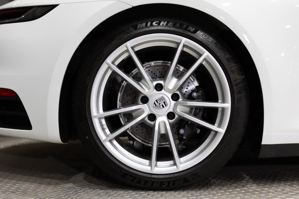 2024 Porsche 911 Carrera 4