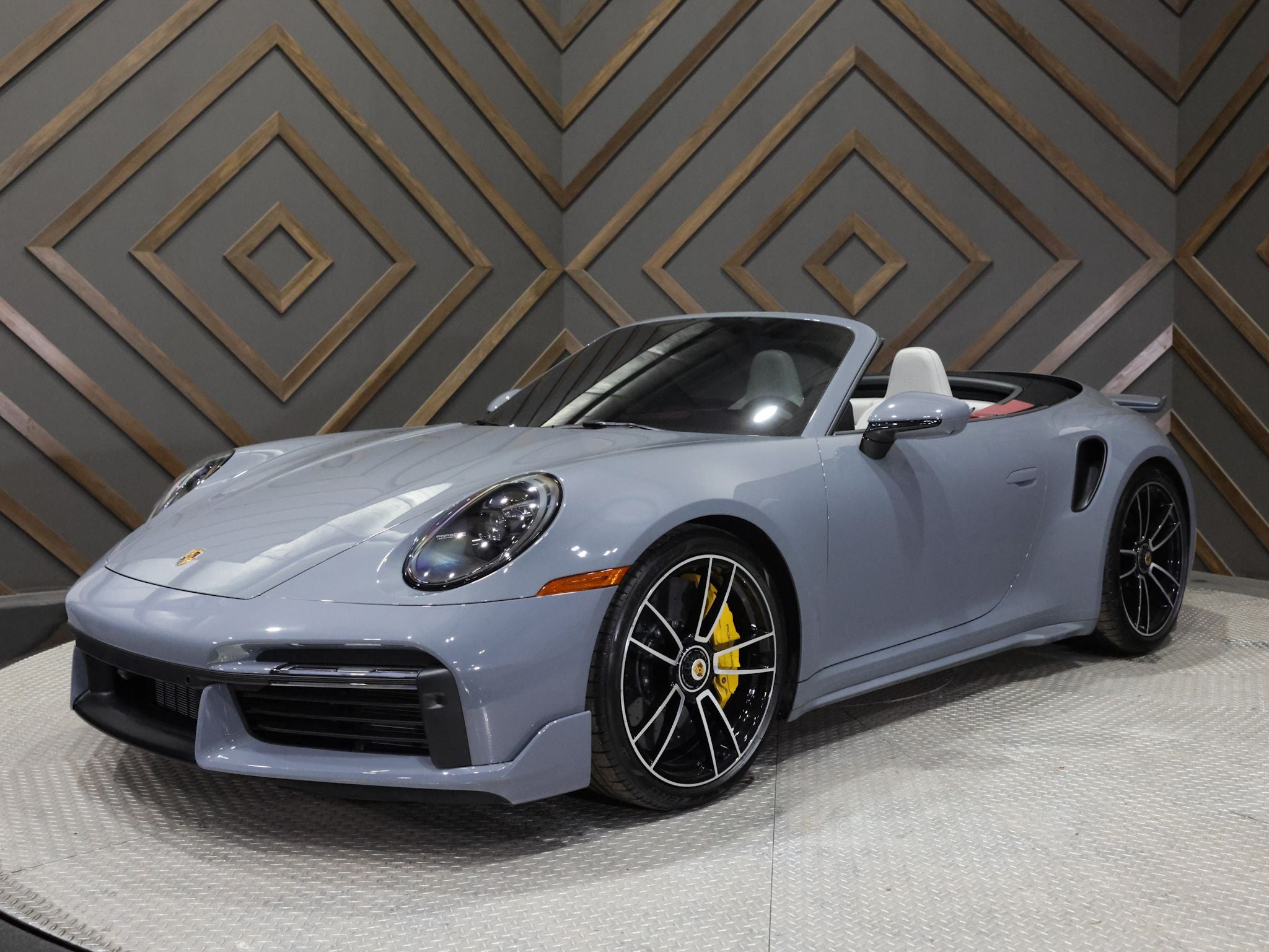 2025 Porsche 911 Turbo S