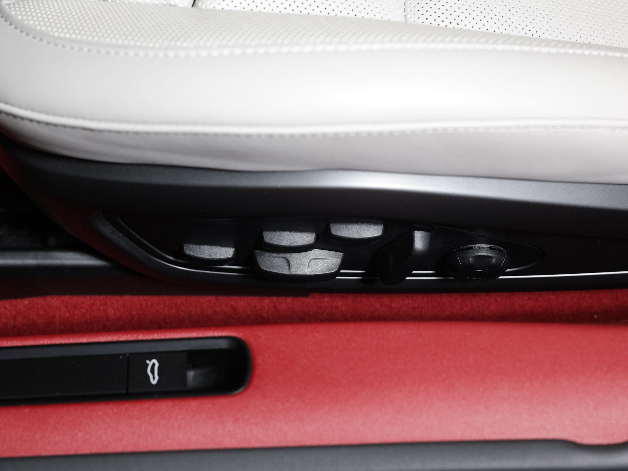 2025 Porsche 911 Turbo S