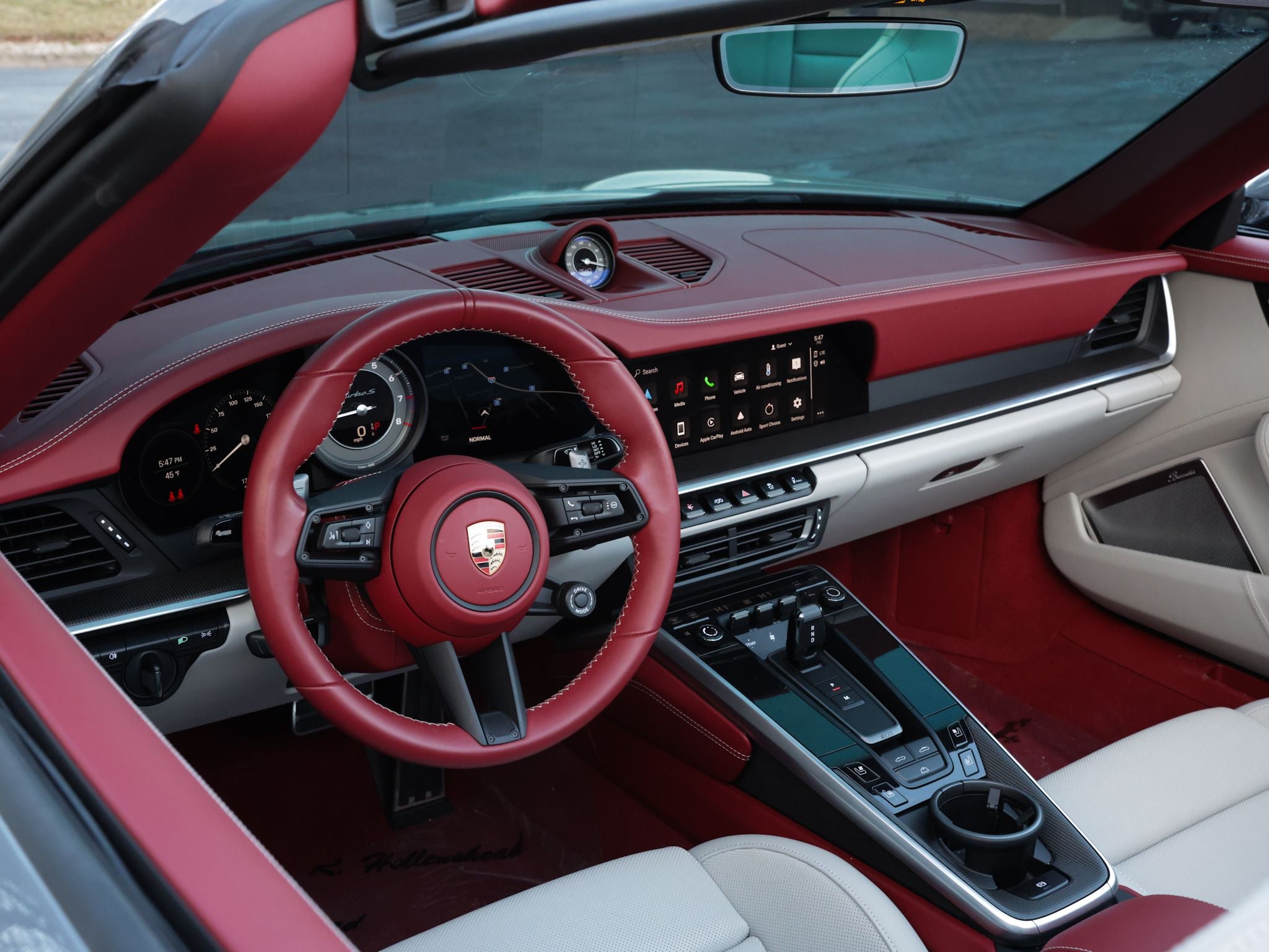 2025 Porsche 911 Turbo S