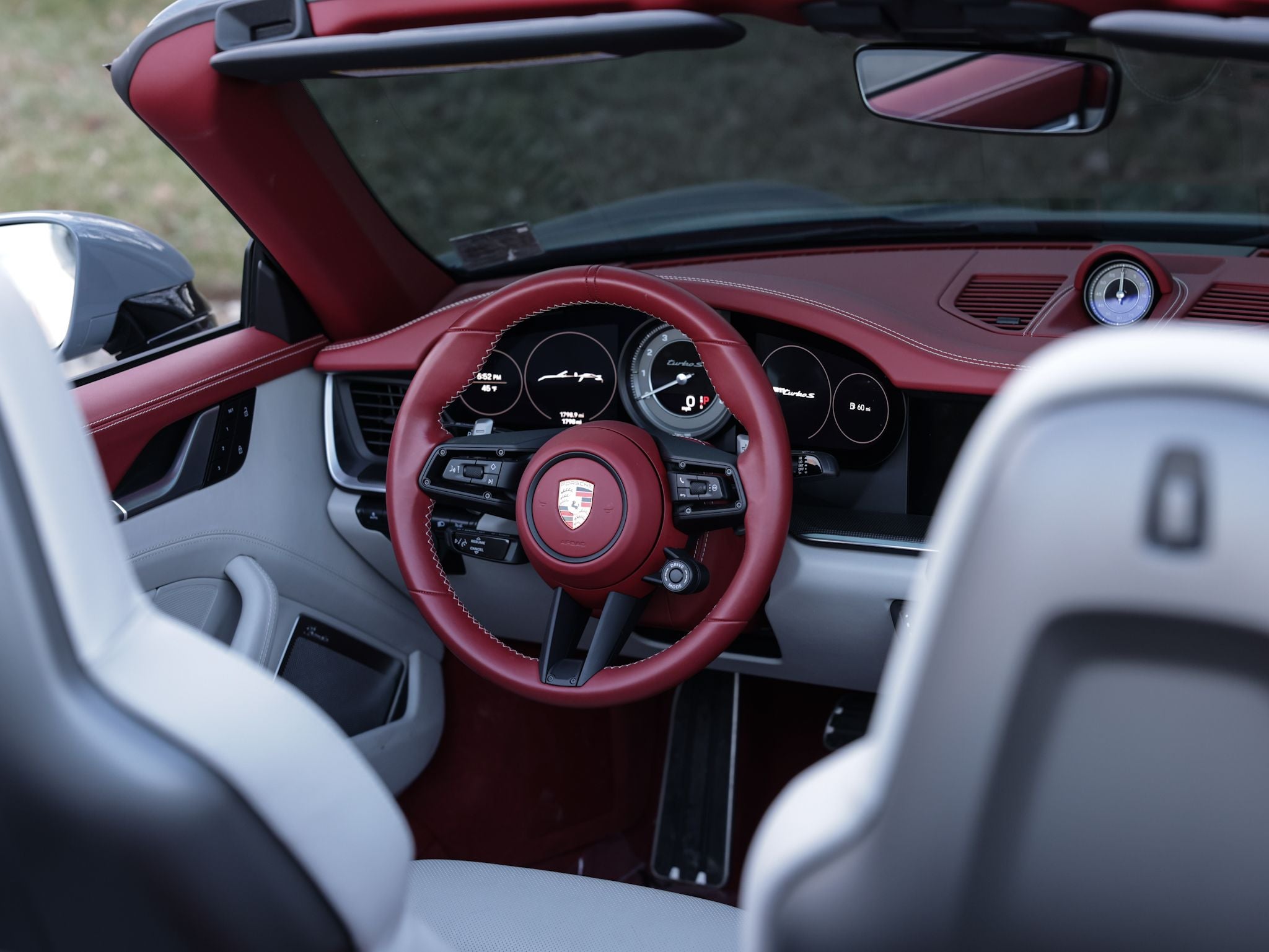 2025 Porsche 911 Turbo S