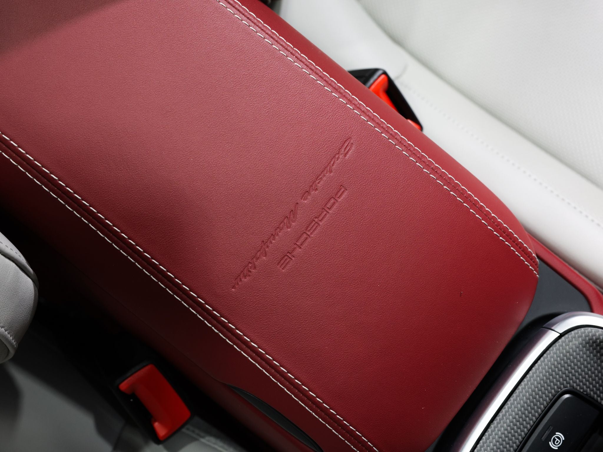 2025 Porsche 911 Turbo S