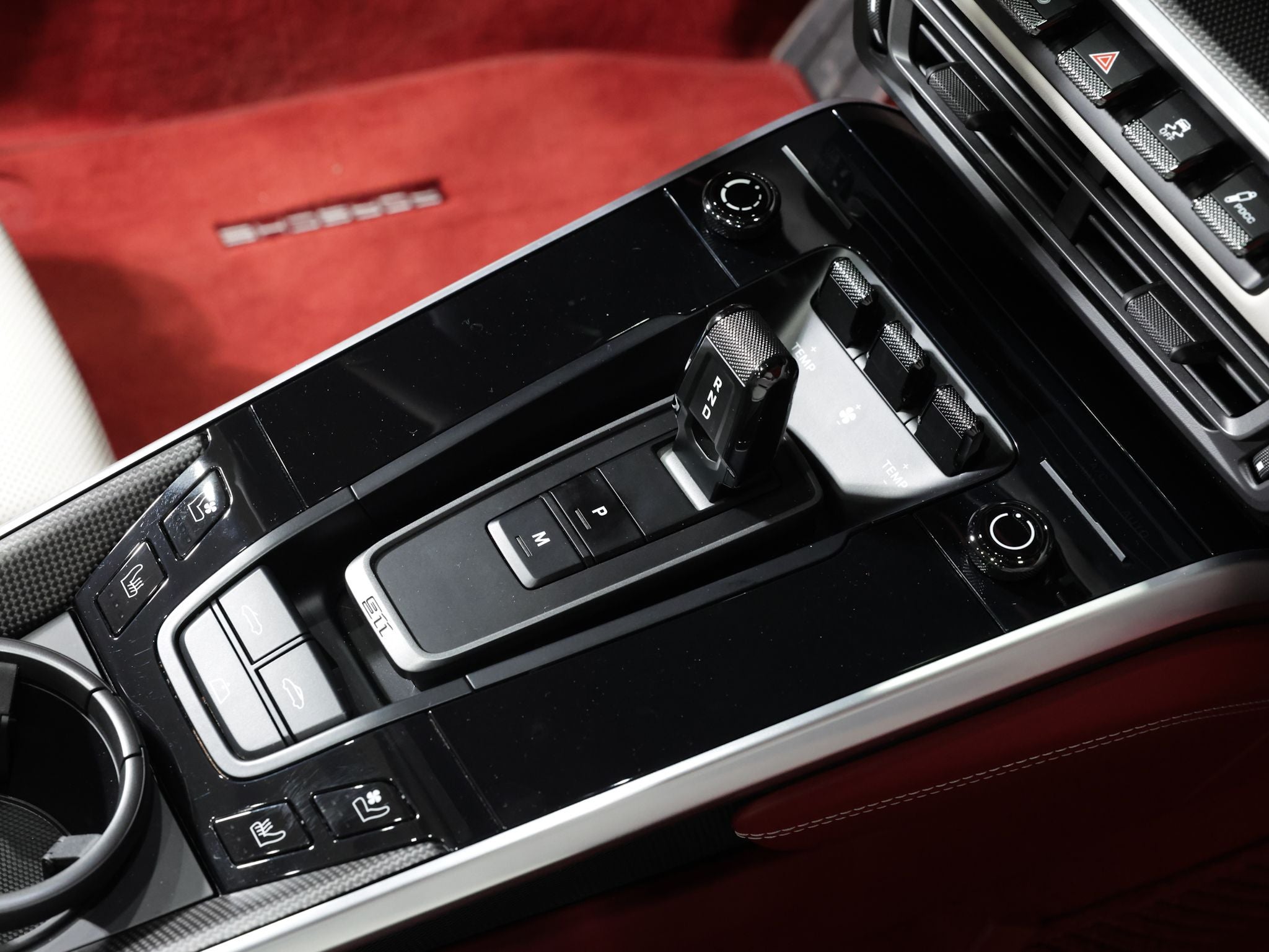 2025 Porsche 911 Turbo S