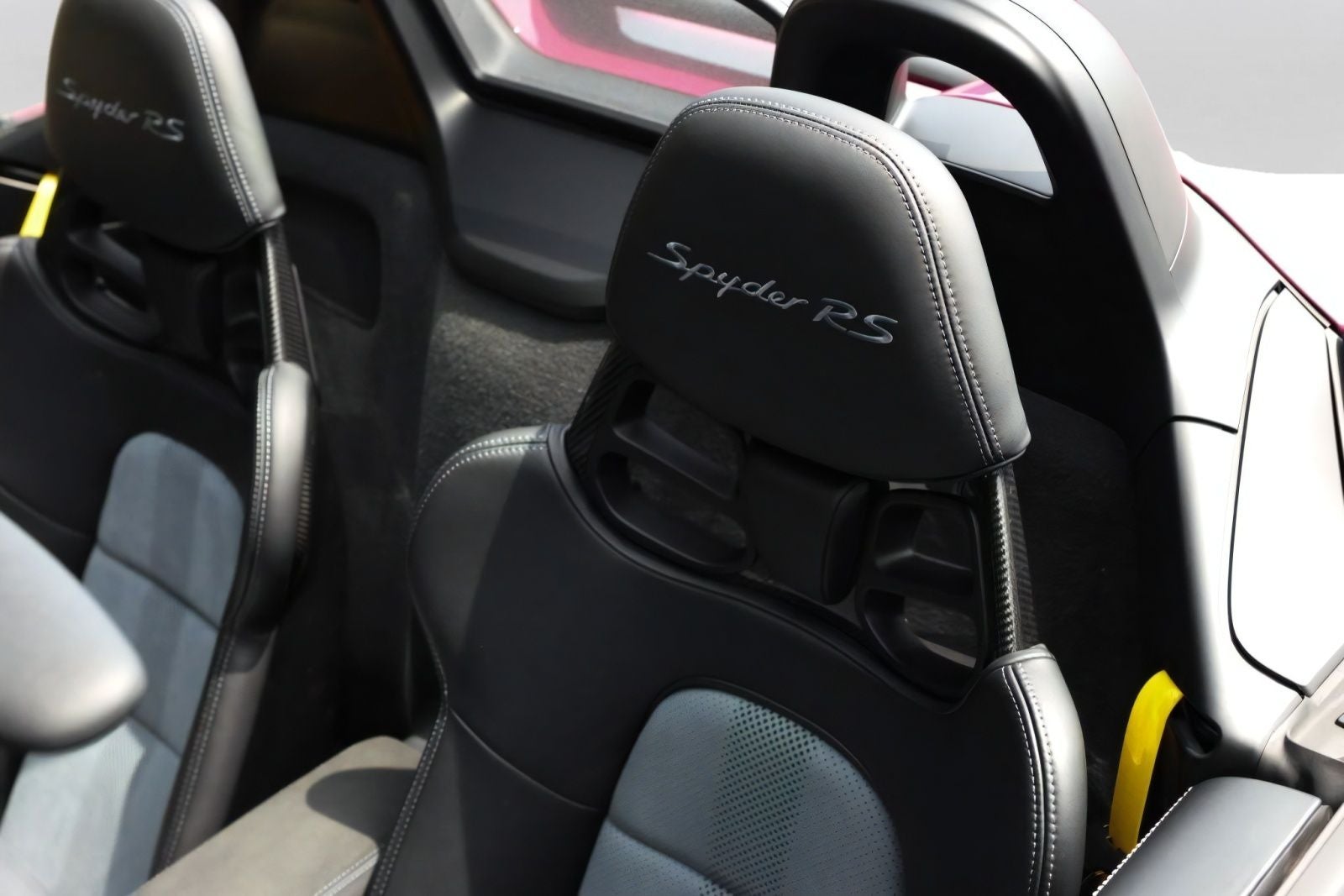 2024 Porsche 718 Spyder RS