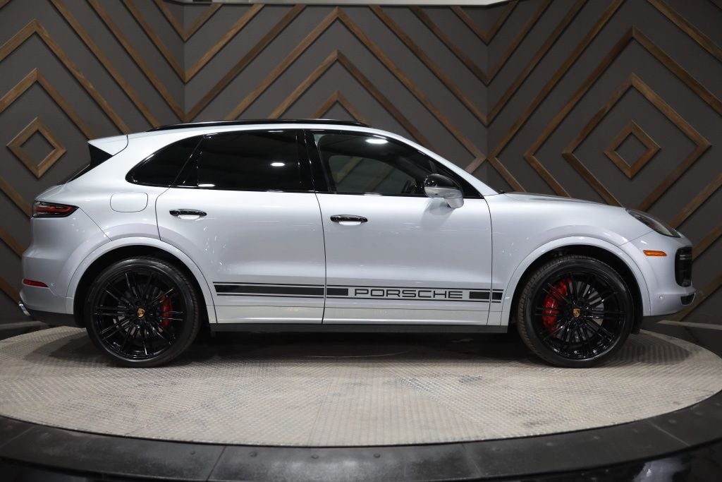 2022 Porsche Cayenne Turbo
