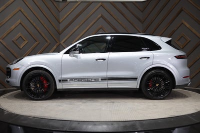 2022 Porsche Cayenne Turbo
