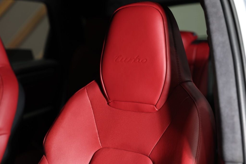 2022 Porsche Cayenne Turbo