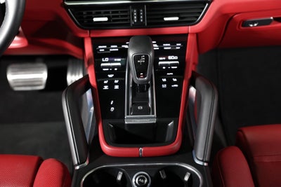 2022 Porsche Cayenne Turbo