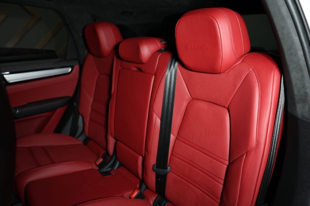 2022 Porsche Cayenne Turbo