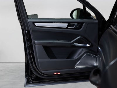2023 Porsche Cayenne Turbo