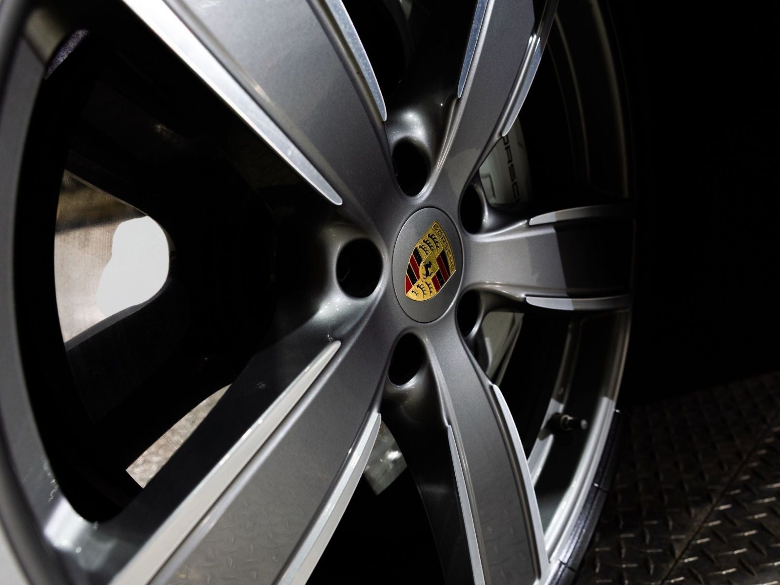 2023 Porsche Cayenne Turbo