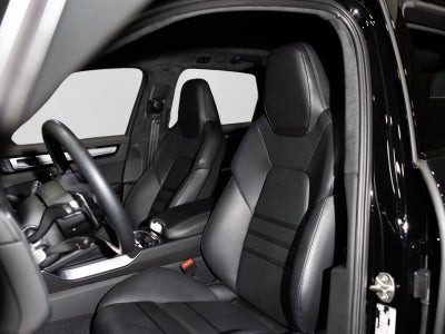 2023 Porsche Cayenne Turbo
