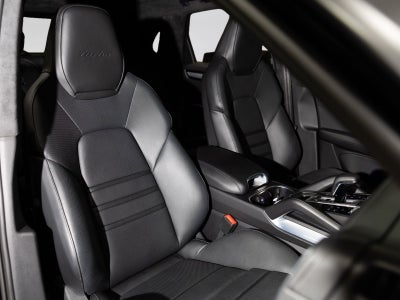 2023 Porsche Cayenne Turbo
