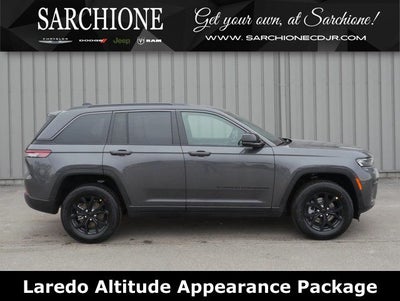 2026 Jeep Grand Cherokee Laredo Altitude