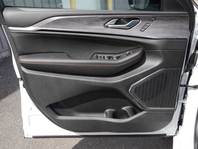 2025 Jeep Grand Cherokee Overland
