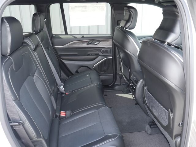 2025 Jeep Grand Cherokee Overland