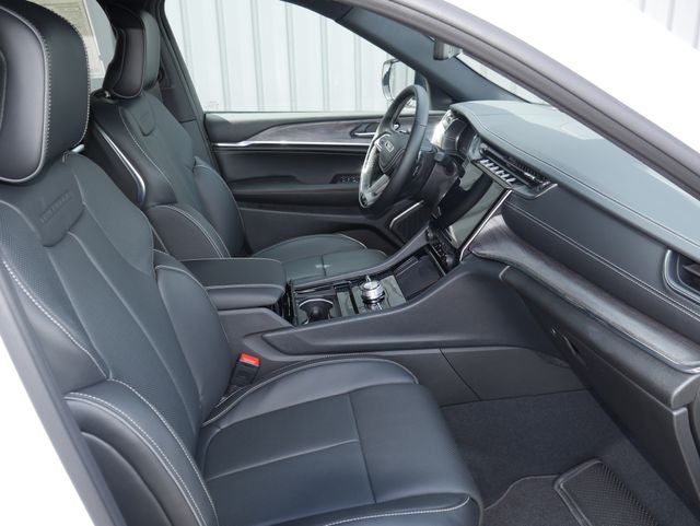 2025 Jeep Grand Cherokee Overland