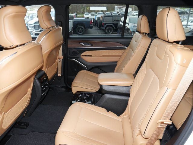 2024 Jeep Grand Cherokee L Summit