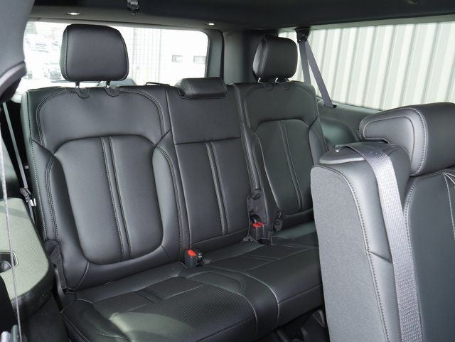 2026 Jeep Grand Wagoneer L 4x4