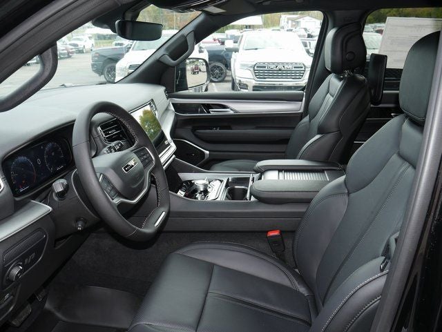 2025 Jeep Wagoneer Series II Overland