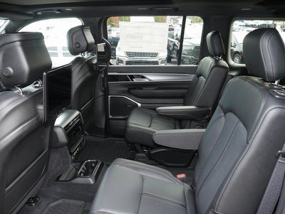 2025 Jeep Wagoneer Series II Overland