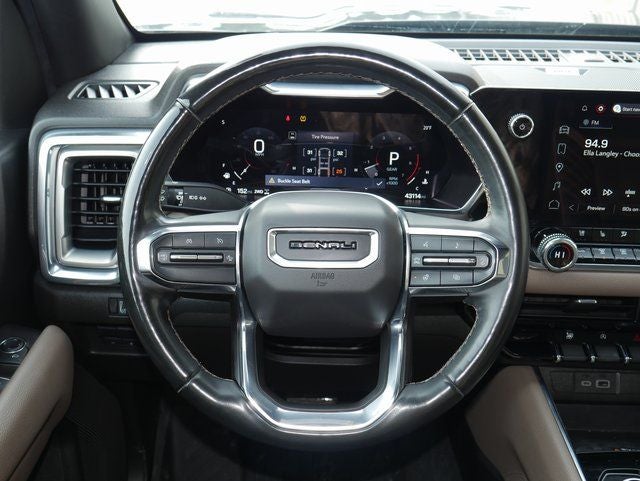 2023 GMC Canyon Denali