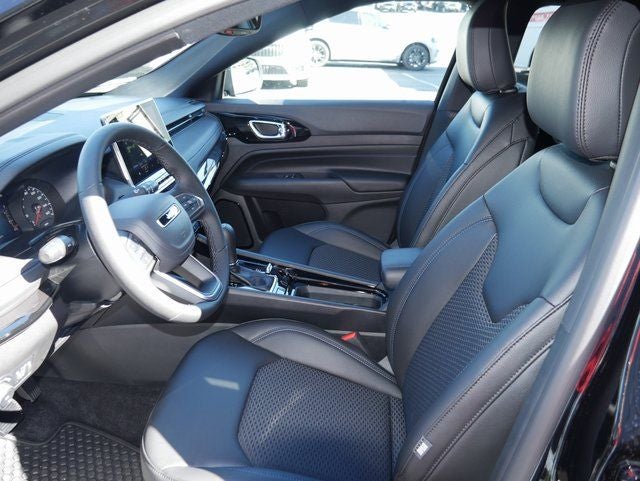 2025 Jeep Compass Altitude