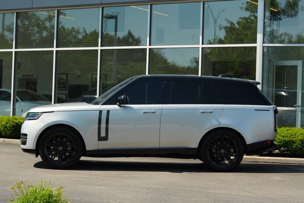 2025 Land Rover Range Rover SE