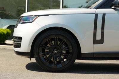2025 Land Rover Range Rover SE
