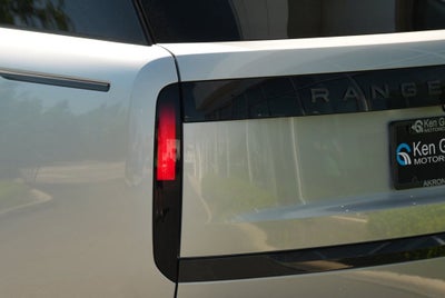 2025 Land Rover Range Rover SE