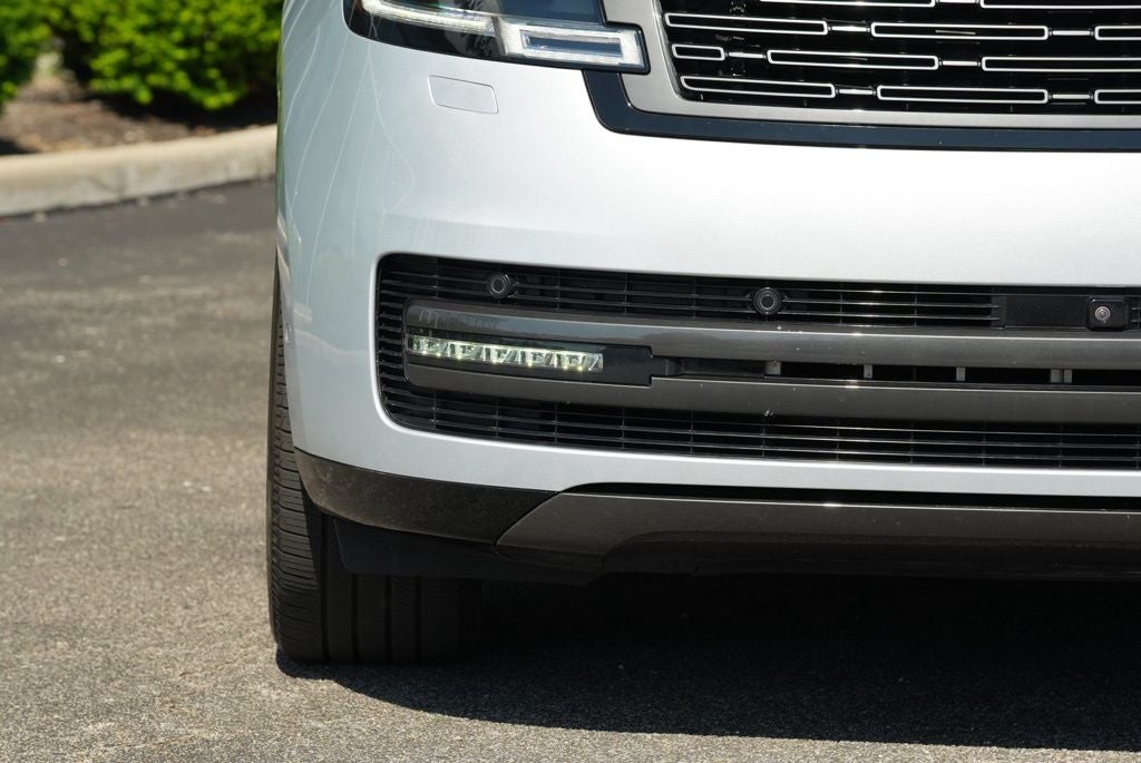 2025 Land Rover Range Rover SE