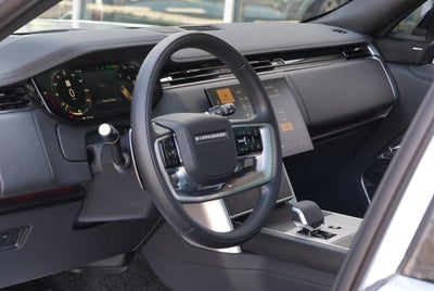 2025 Land Rover Range Rover SE