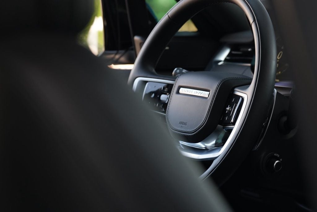 2025 Land Rover Range Rover SE