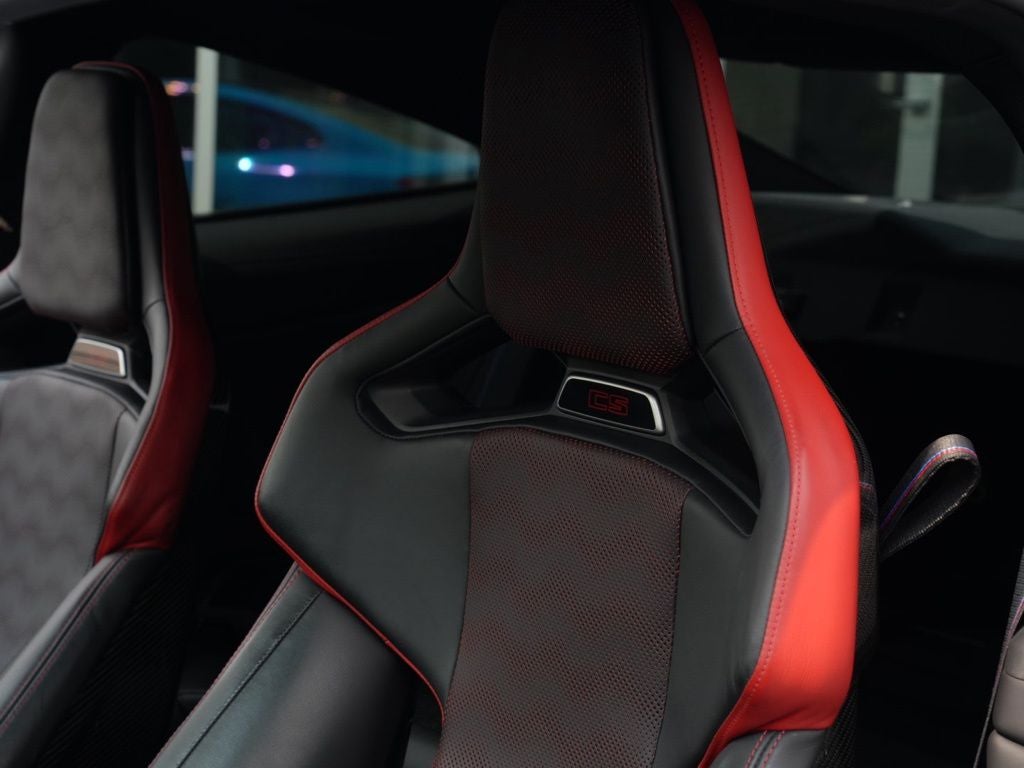 2025 BMW M4 CS