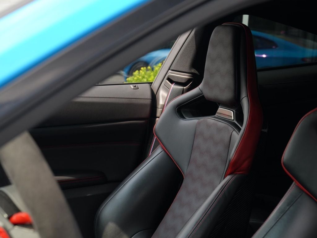 2025 BMW M4 CS