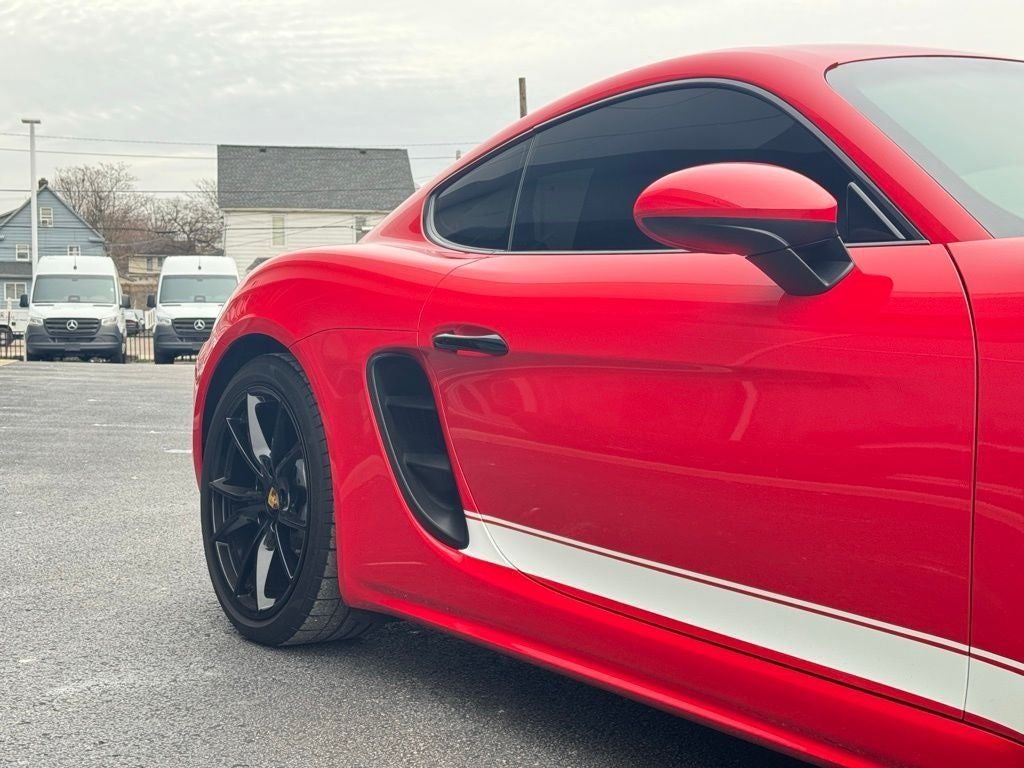 2021 Porsche 718 Cayman Base